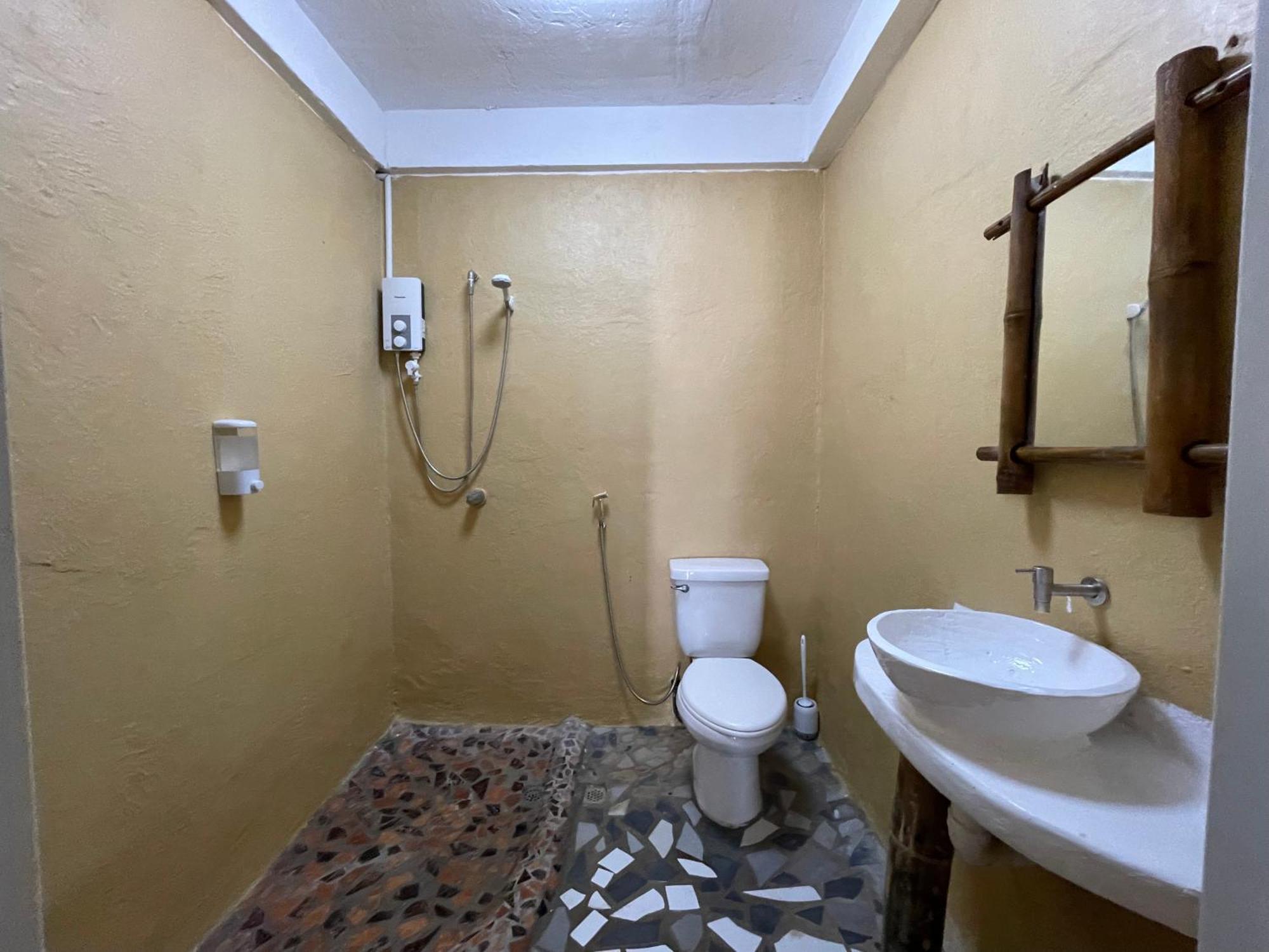 Voodoo House Bed & Breakfast Lalao Exterior photo